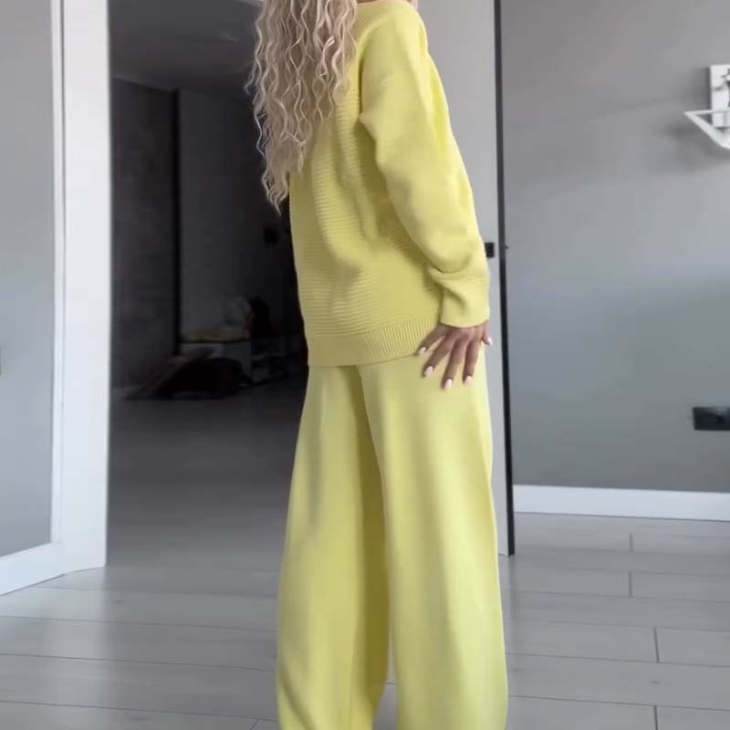 🔥Tidsbegränsat erbjudande: 50 % rabatt👚👖Damset med stickad kappa med dragkedja fram och byxor med vida ben
